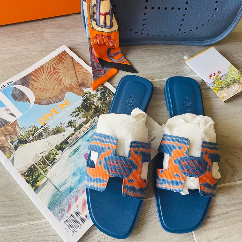 HERMES ORAN BLUE ORANGE SANDALS NEW 39